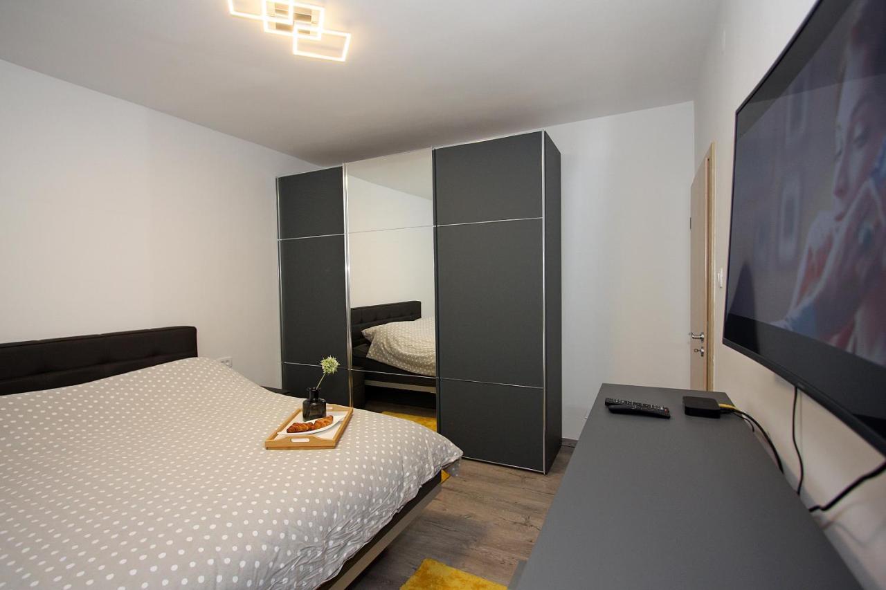 Apartment Petra Supetar Luaran gambar