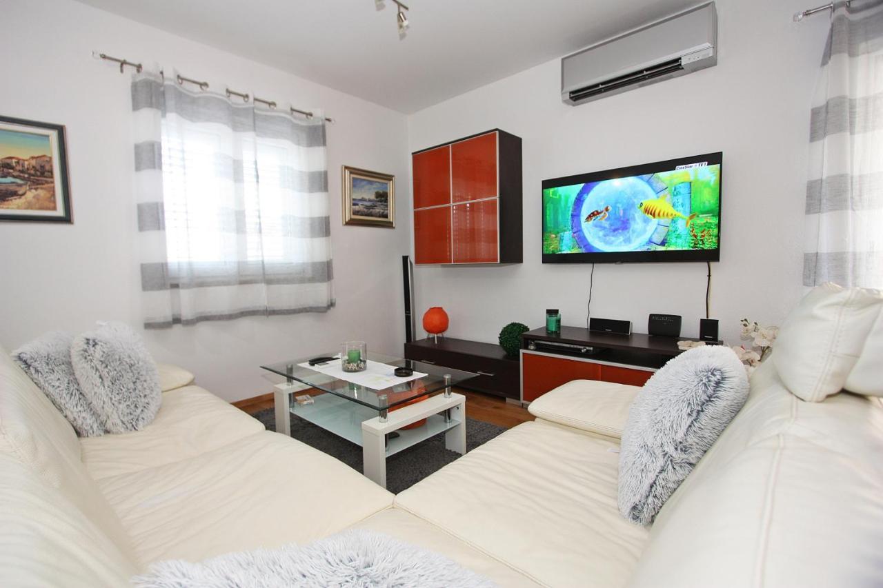 Apartment Petra Supetar Luaran gambar