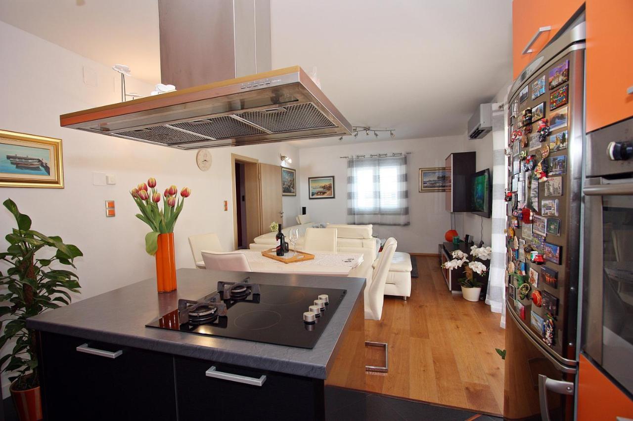 Apartment Petra Supetar Luaran gambar