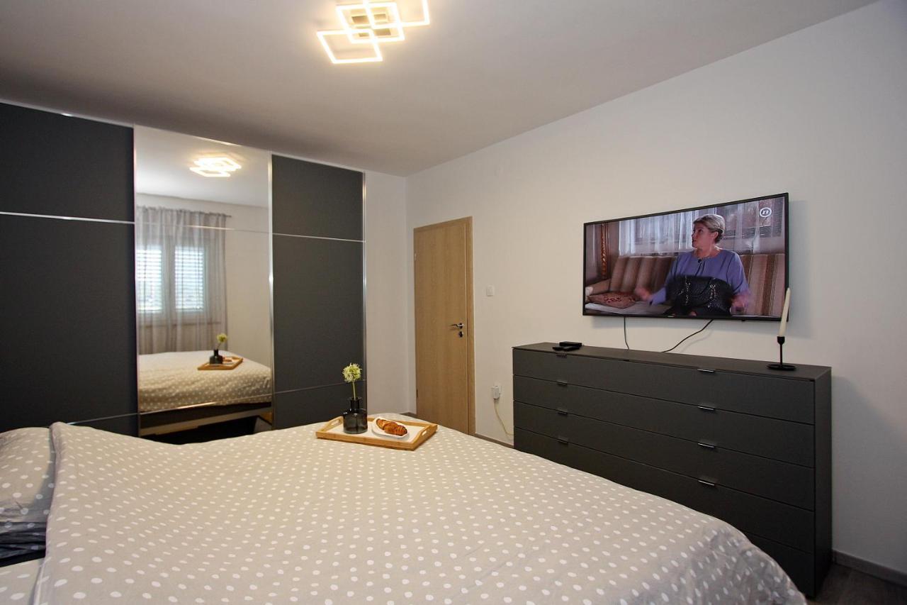 Apartment Petra Supetar Luaran gambar